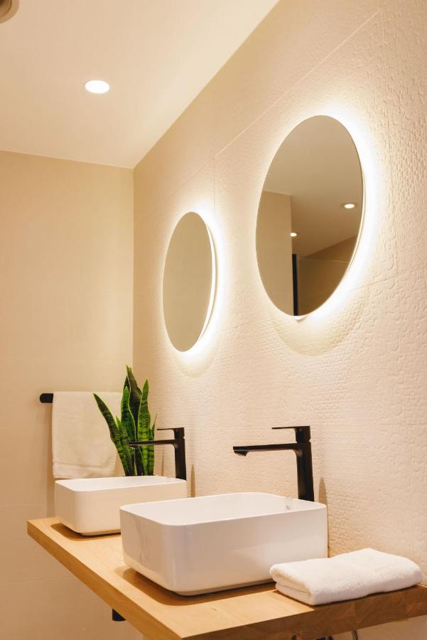 Bravissimo Cort Reial Duplex, Spacious With 3 Bedrooms Girona Kültér fotó