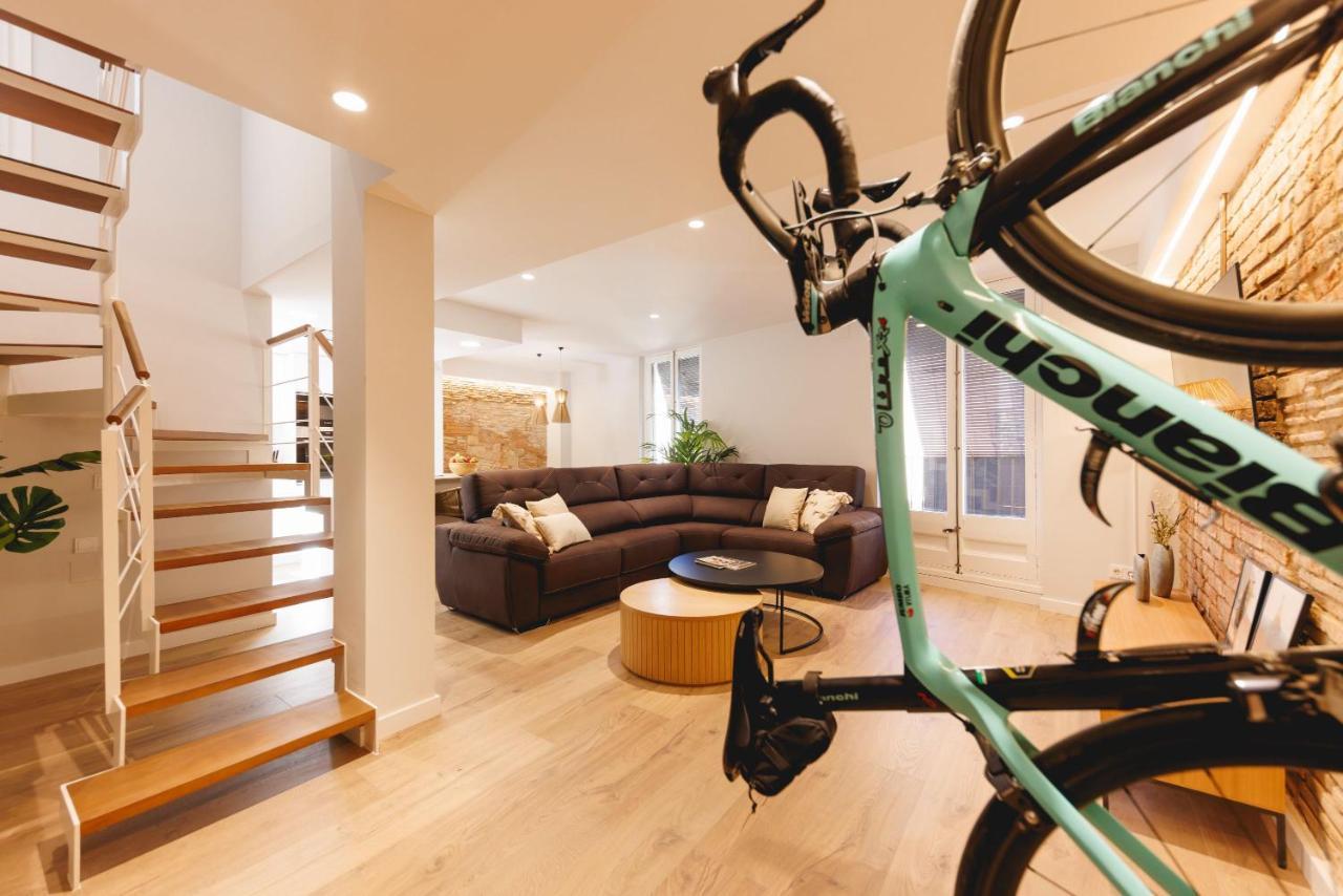 Bravissimo Cort Reial Duplex, Spacious With 3 Bedrooms Girona Kültér fotó