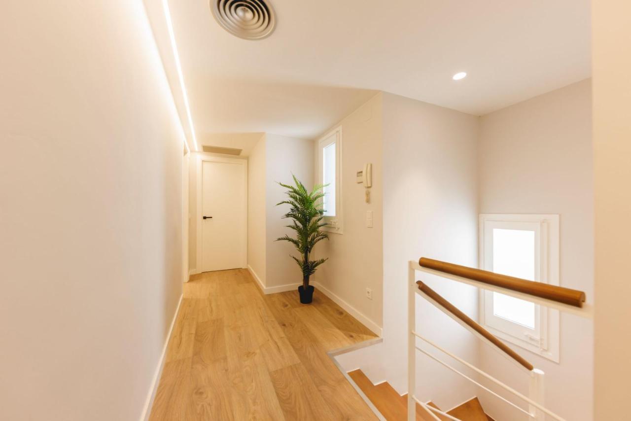 Bravissimo Cort Reial Duplex, Spacious With 3 Bedrooms Girona Kültér fotó