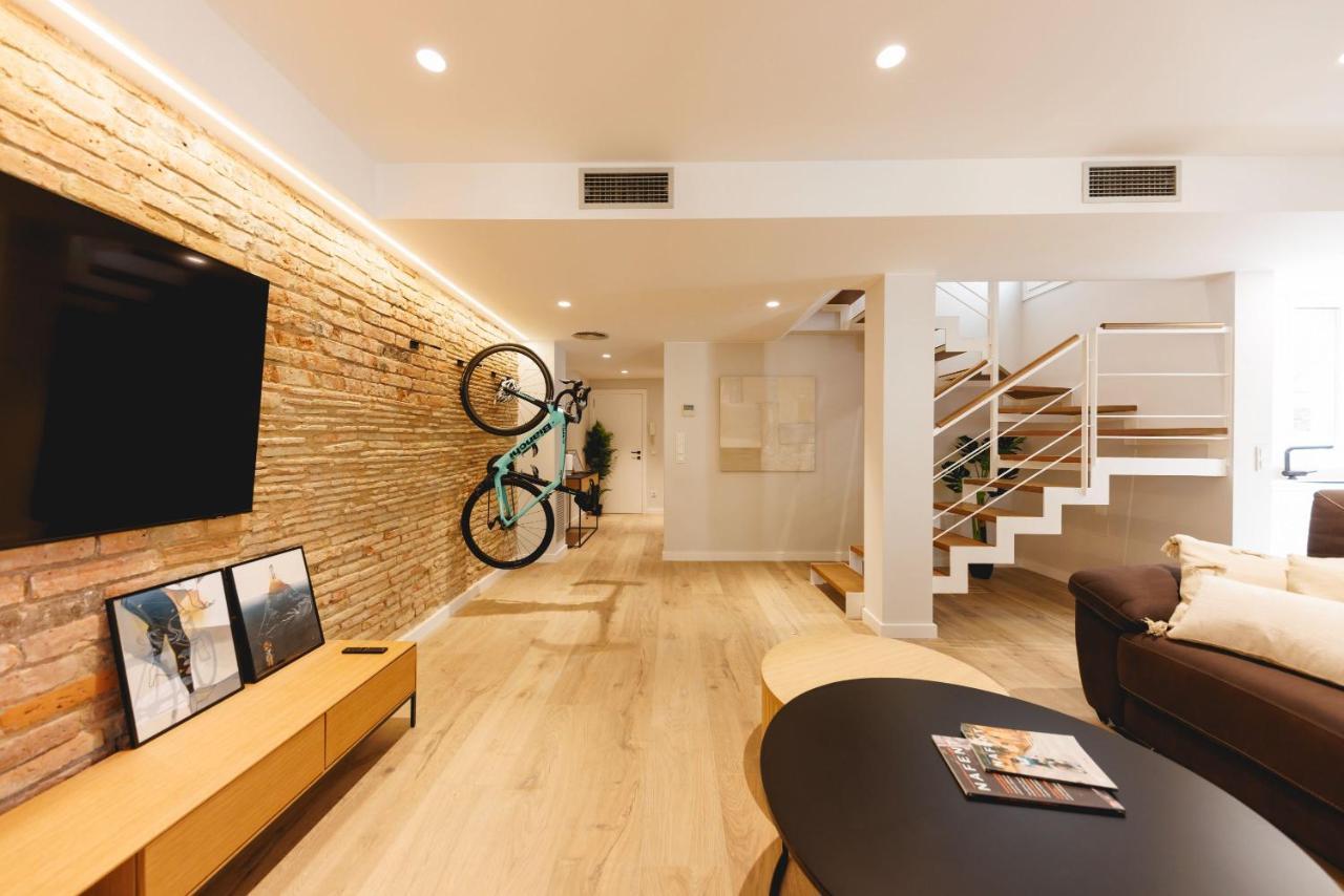 Bravissimo Cort Reial Duplex, Spacious With 3 Bedrooms Girona Kültér fotó