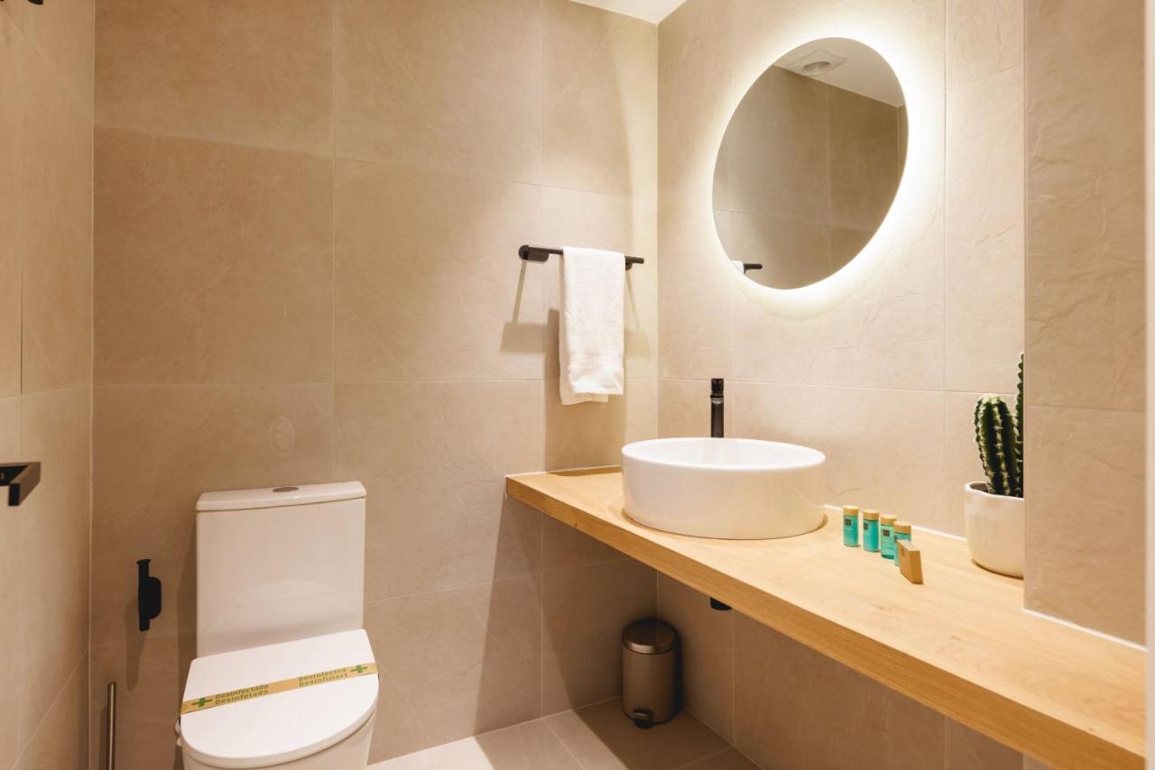 Bravissimo Cort Reial Duplex, Spacious With 3 Bedrooms Girona Kültér fotó