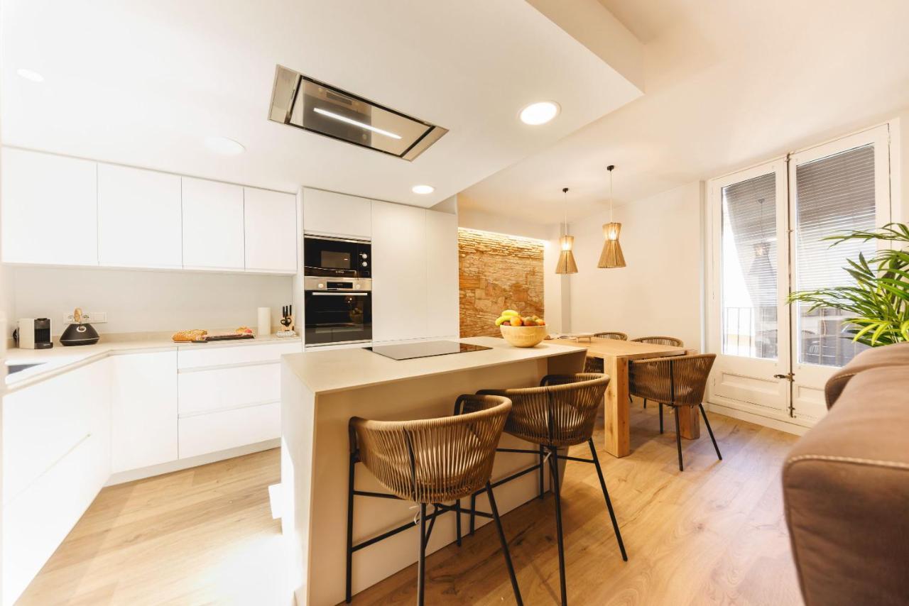 Bravissimo Cort Reial Duplex, Spacious With 3 Bedrooms Girona Kültér fotó