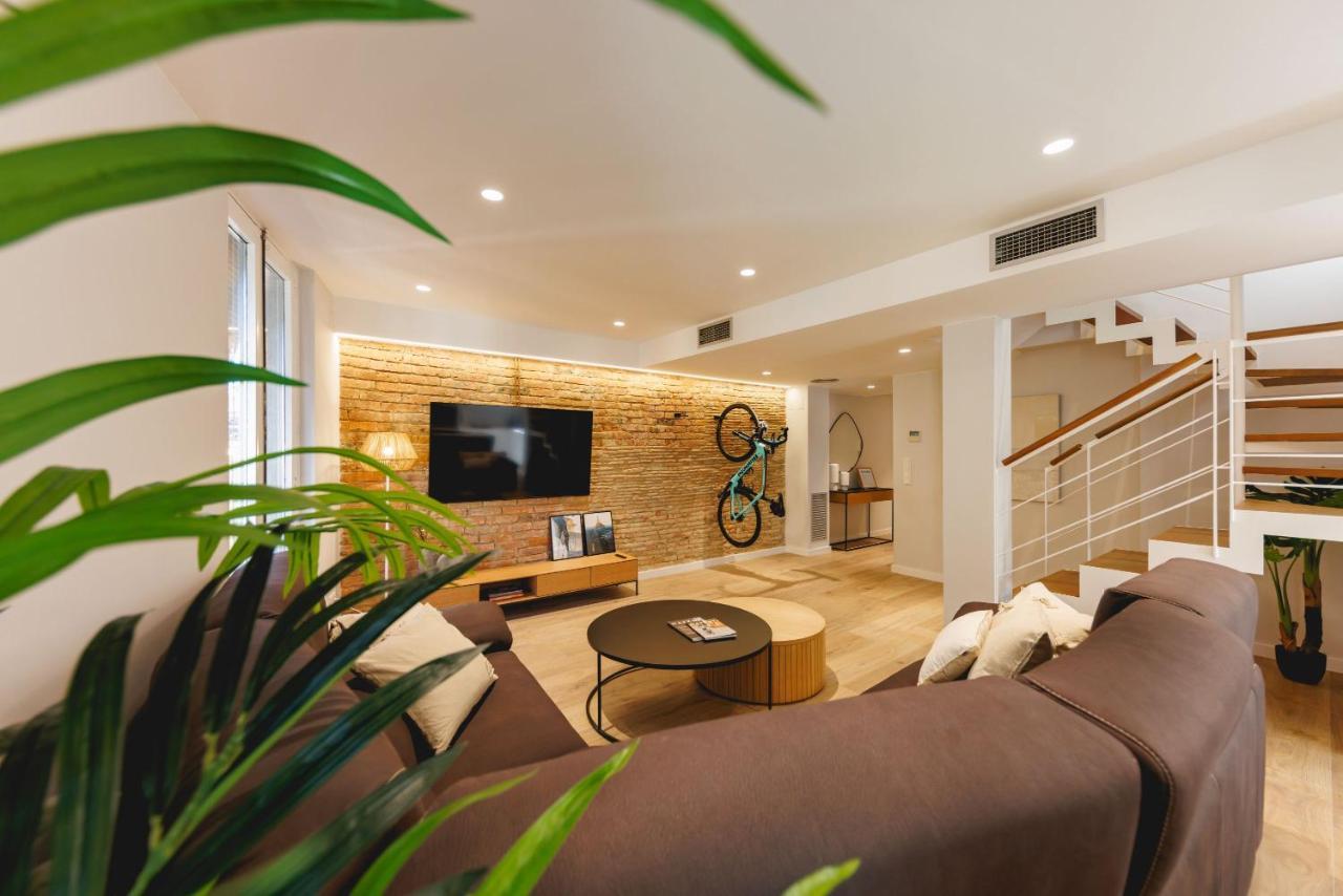 Bravissimo Cort Reial Duplex, Spacious With 3 Bedrooms Girona Kültér fotó