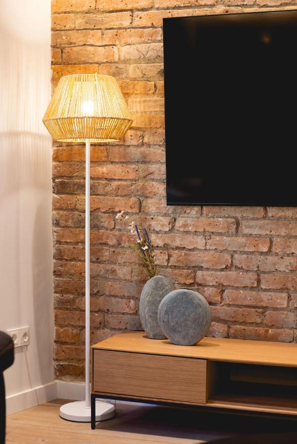 Bravissimo Cort Reial Duplex, Spacious With 3 Bedrooms Girona Kültér fotó